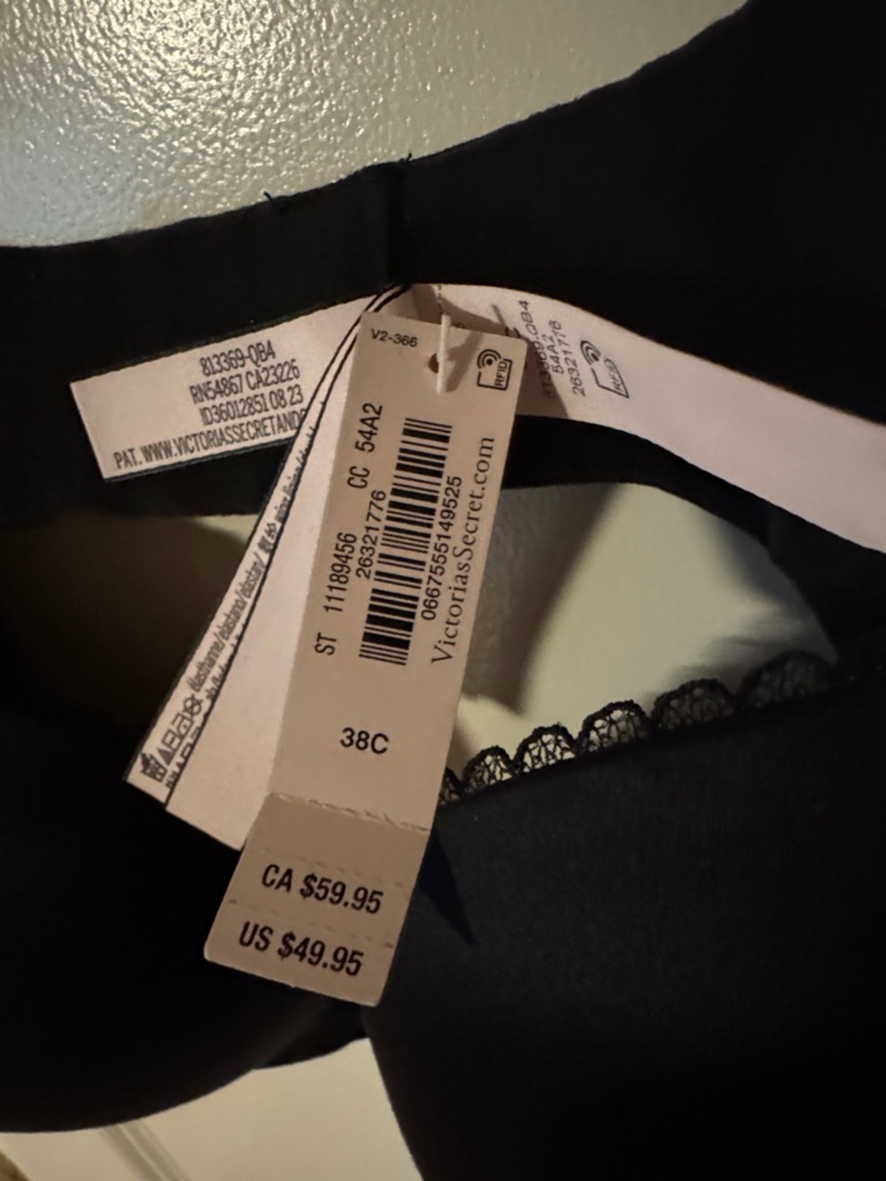 Victoria's Secret Black Smooth T-Shirt Bra - Molded Cups - Picture 2 of 5